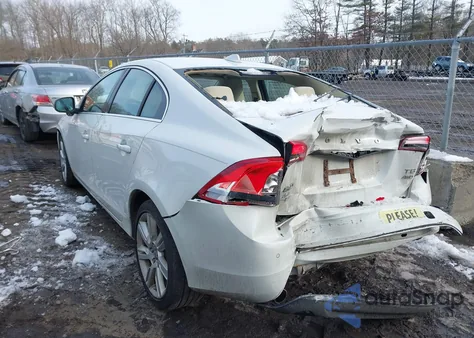 2012 Volvo S60 T6 из США, поврежденный, VIN YV1902FHXC2055252